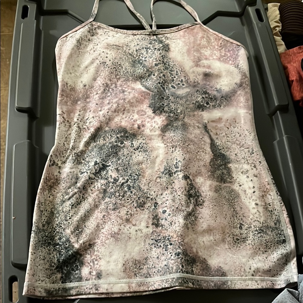 Lululemon tank top